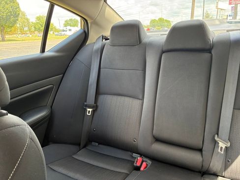 Used 2025 Nissan Altima 2.5 SV FWD image 39