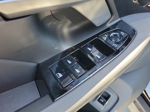 New 2026 BMW 530i w/ Premium Package RWD image 17