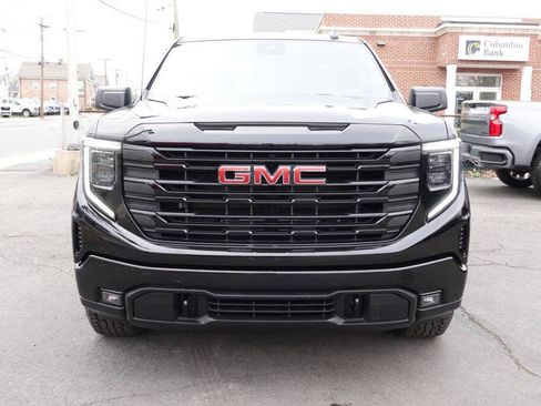Used 2024 GMC Sierra 1500 Elevation AWD/4WD image 6