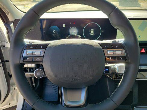 New 2025 Hyundai Ioniq 5 SEL image 18