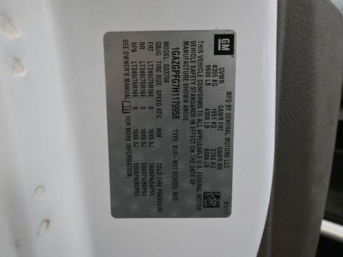 Used 2017 Chevrolet Express 3500 LT w/ LT Preferred Equipment Group image 44