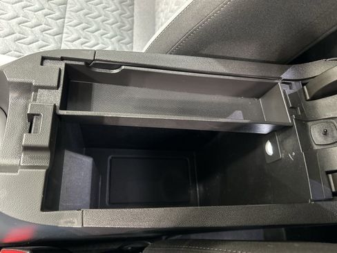 Used 2023 Chevrolet Equinox LS w/ LS Convenience Package image 20