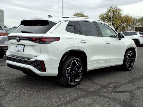 New 2026 Volkswagen Tiguan SEL R-Line AWD/4WD image 4