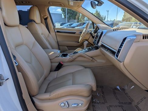 Used 2013 Porsche Cayenne AWD/4WD image 21