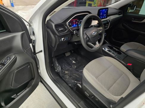 Used 2022 Ford Escape SE image 15
