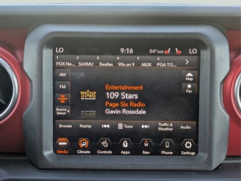 Used 2023 Jeep Gladiator Rubicon w/ LED Lighting Group AWD/4WD image 16