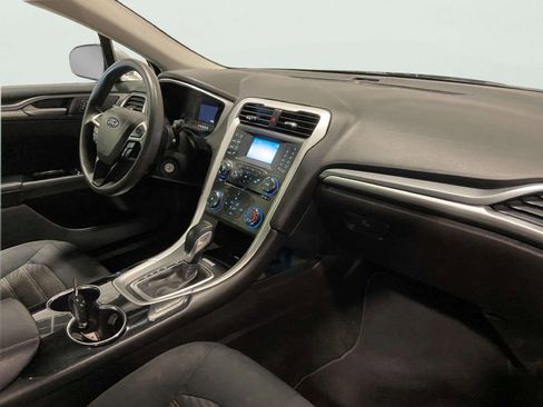 Used 2016 Ford Fusion SE image 28