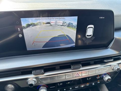 Used 2023 Kia Telluride LX FWD image 19