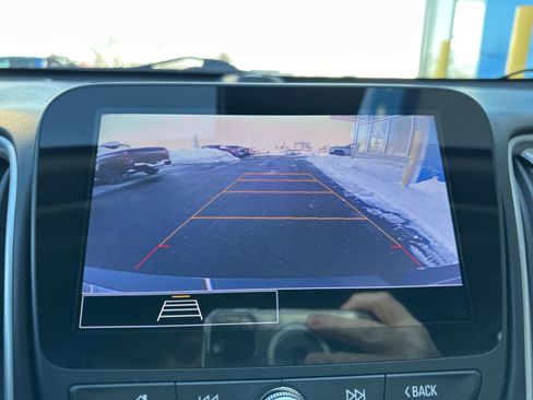 Used 2022 Chevrolet Malibu RS image 19