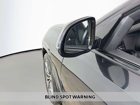 Used 2023 BMW X6 xDrive40i w/ Executive Package image 6