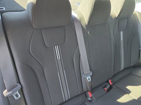 Used 2022 Hyundai Elantra SEL FWD image 19