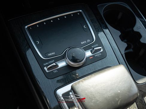 Used 2019 Audi Q7 3.0T Prestige w/ Prestige Package image 36