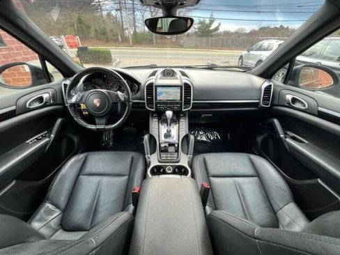 Used 2012 Porsche Cayenne w/ Convenience Pkg image 15