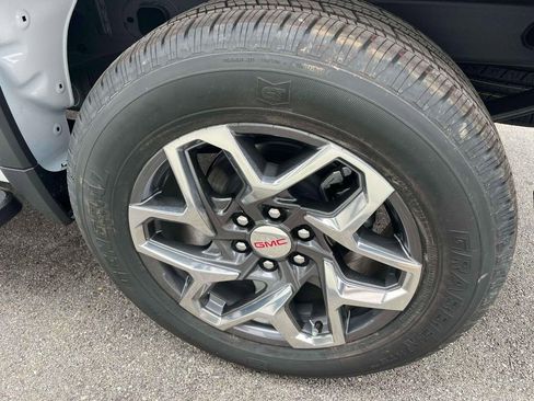 New 2026 GMC Sierra 1500 SLE AWD/4WD image 12