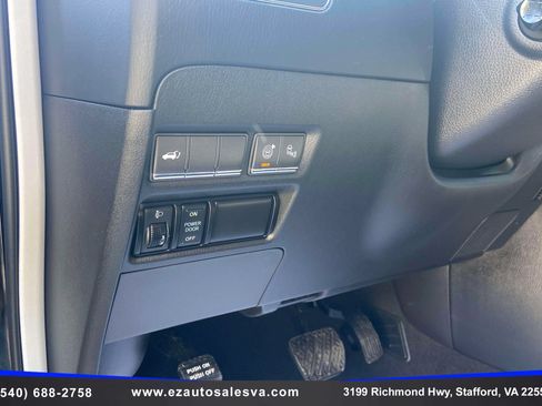 Used 2017 INFINITI QX80 4WD w/ Driver Assistance Package image 23
