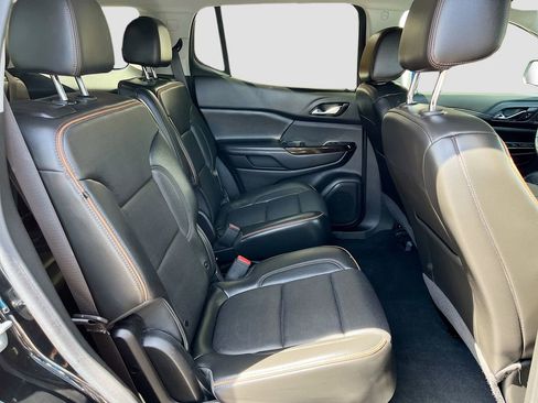 Used 2023 GMC Acadia AT4 w/ Technology Package image 30