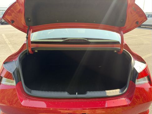 Used 2021 Hyundai Elantra SEL w/ Convenience Package FWD image 19