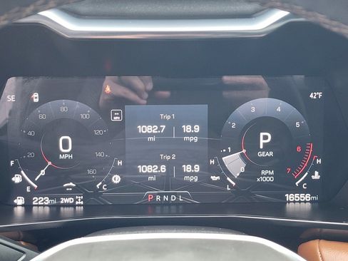 Used 2024 GMC Canyon AT4 w/ AT4 Premium Package image 24