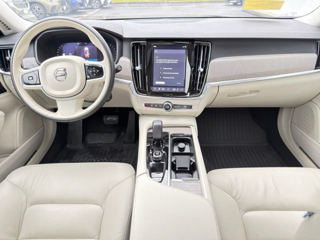 Used 2025 Volvo V90 B6 Cross Country Plus w/ Protection Package Premier AWD/4WD image 25