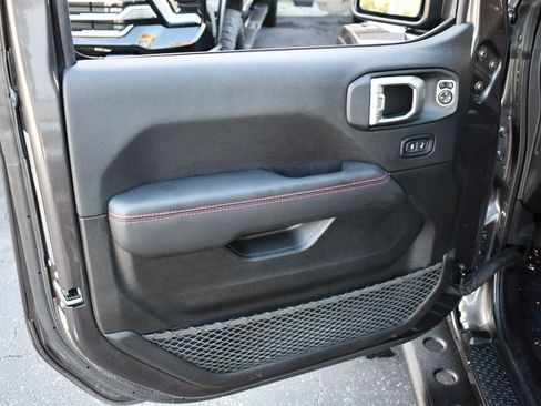 Used 2022 Jeep Wrangler Rubicon w/ Steel Bumper Group image 11