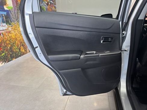 Used 2024 Mitsubishi Outlander Sport SE image 32