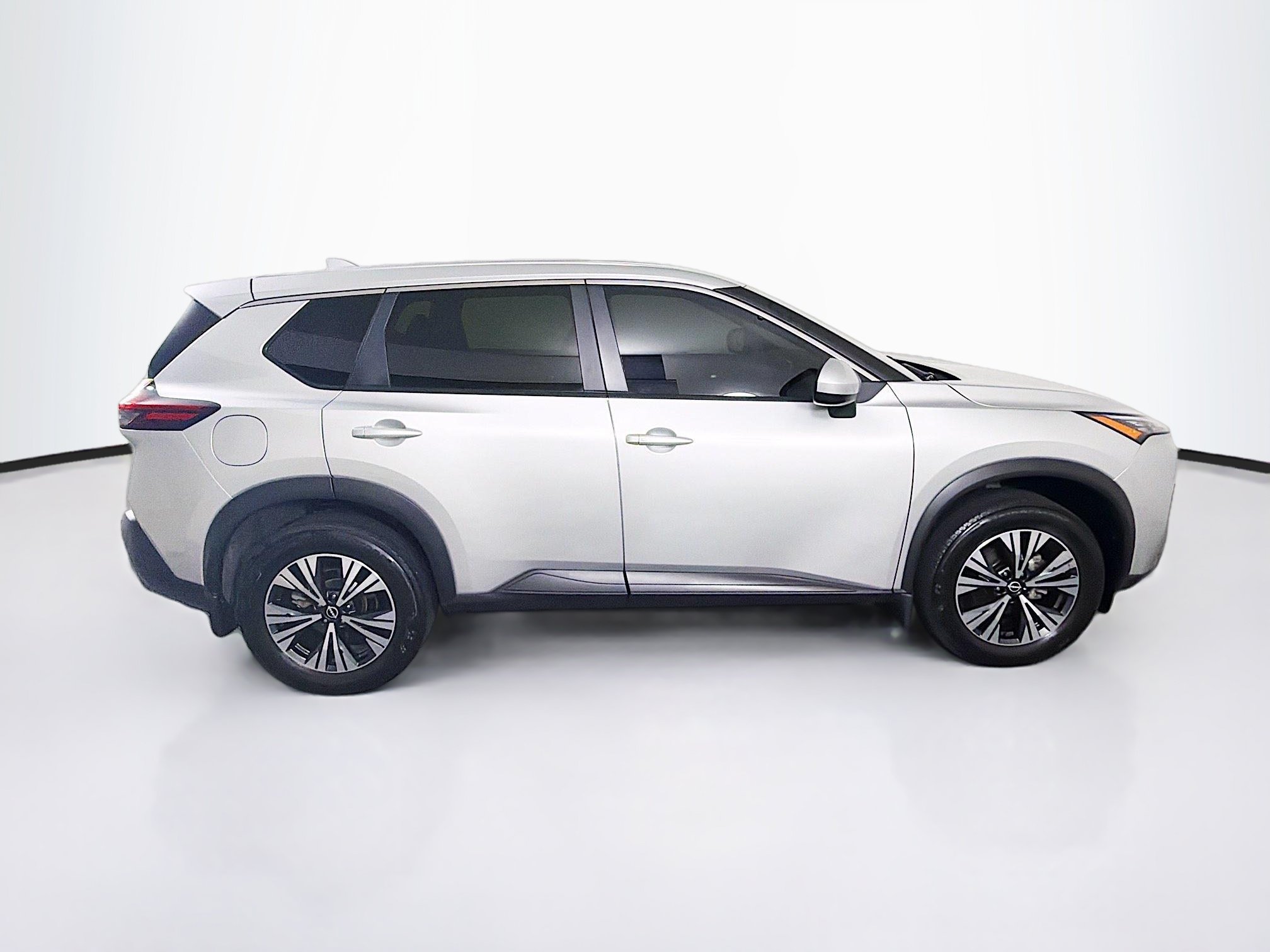 Used 2023 Nissan Rogue SV AWD/4WD image 10
