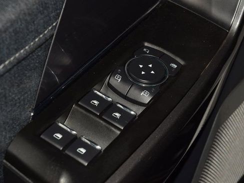 Used 2022 Ford F150 Lariat w/ Equipment Group 502A High image 45