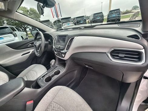 Used 2022 Chevrolet Equinox LT FWD image 28