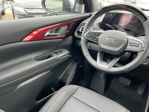 New 2026 Chevrolet Traverse Z71 image 12