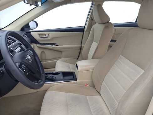 Used 2017 Toyota Camry LE image 17