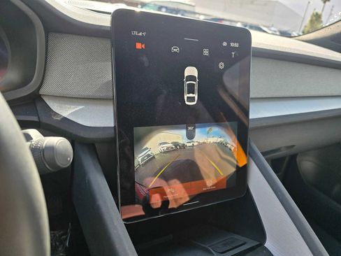 Used 2023 Polestar Polestar 2 w/ Pilot Pack image 30