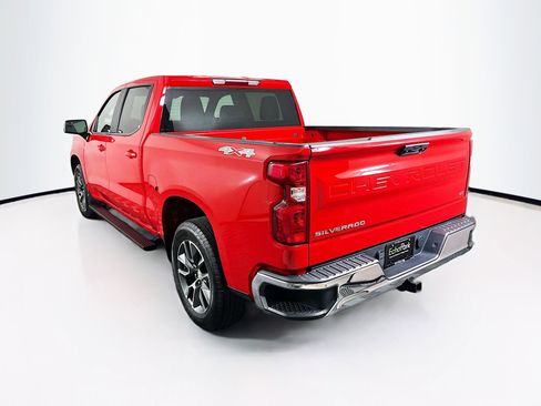 Used 2023 Chevrolet Silverado 1500 LT AWD/4WD image 5
