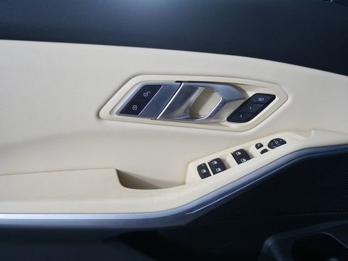 Certified 2023 BMW 330i Sedan w/ Premium Package image 9