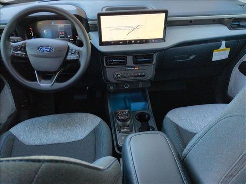 New 2025 Ford Maverick XLT image 15