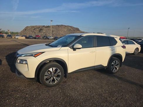 Used 2023 Nissan Rogue SV AWD/4WD image 3