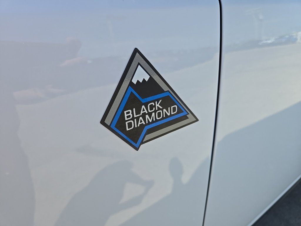 Used 2024 Ford Bronco Black Diamond AWD/4WD image 19