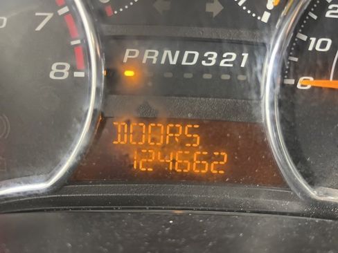 Used 2012 GMC Canyon SLE image 25