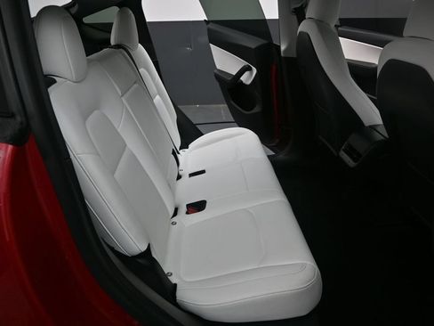 Used 2021 Tesla Model Y 2WD image 24
