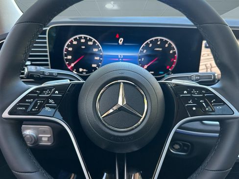 New 2026 Mercedes-Benz GLE 350 4MATIC image 17
