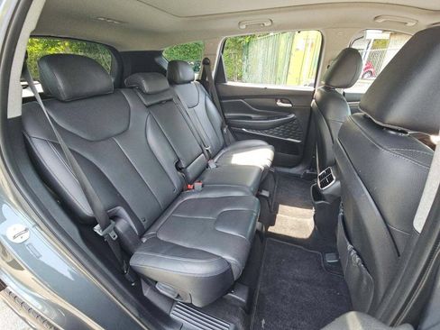 Used 2020 Hyundai Santa Fe SEL w/ Convenience + Premium Package FWD image 10