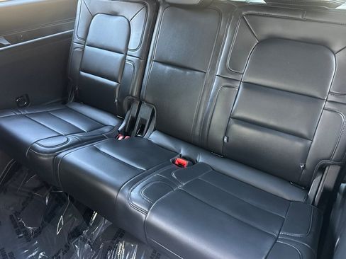 Used 2023 Lincoln Navigator L Reserve AWD/4WD image 15