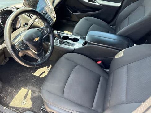 Used 2018 Chevrolet Malibu LT FWD image 9