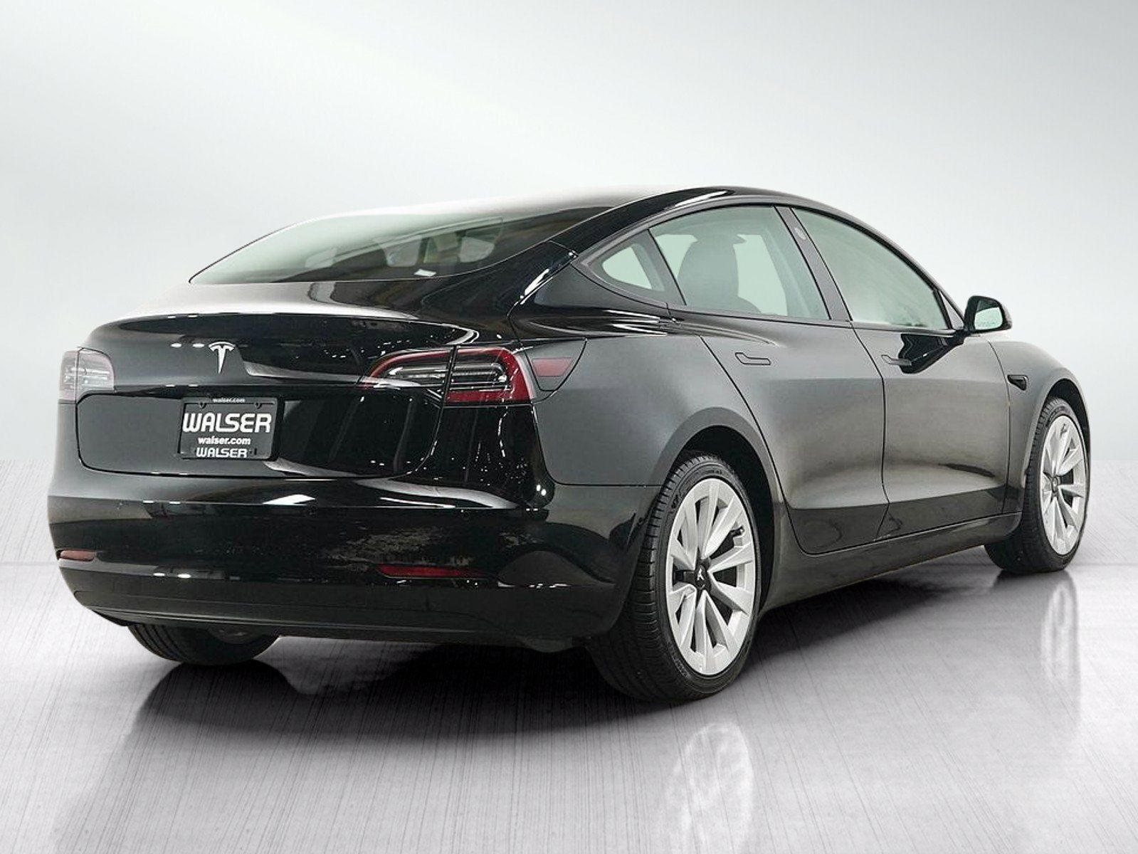 Used 2022 Tesla Model 3 RWD image 5
