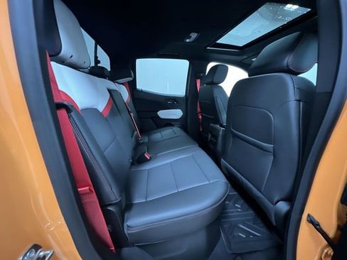 New 2025 GMC Canyon AT4 w/ AT4X Package image 28