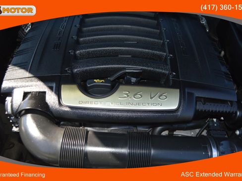 Used 2016 Porsche Cayenne AWD/4WD image 28