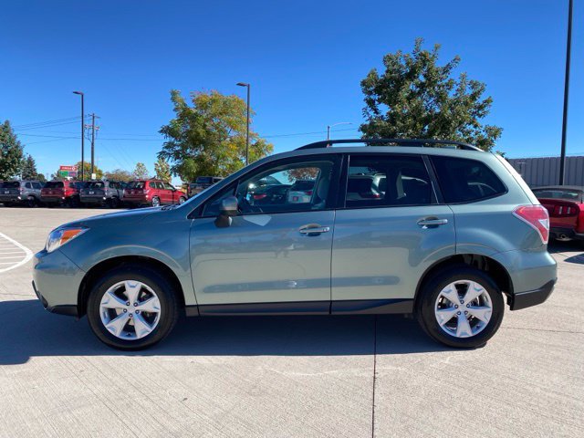 Used 2016 Subaru Forester 2.5i Premium w/ All-Weather Package AWD/4WD image 2