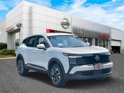 New 2025 Nissan Kicks SV