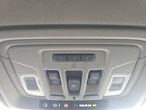 Used 2025 GMC Sierra 2500 Denali w/ Technology Package image 42