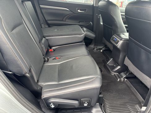 Used 2019 Toyota Highlander Limited AWD/4WD image 31
