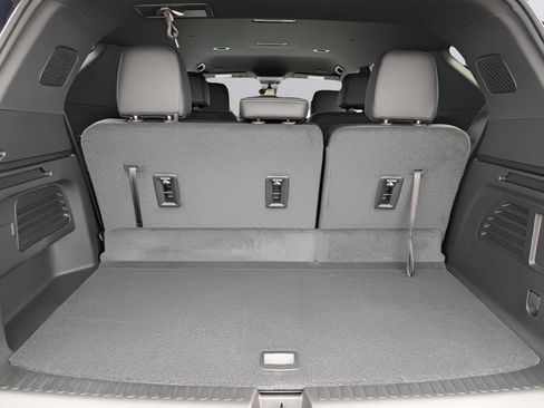 New 2026 Chevrolet Traverse LT w/ Driver Confidence Package image 30